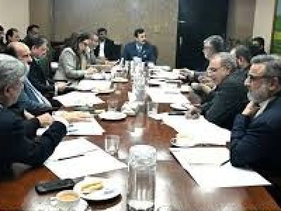 A meeting of the House Business Advisory Committee was held under the chairmanship of Senate Chairman Syed Yousaf Raza Gilani.