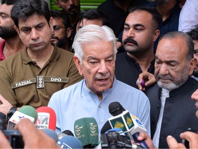 APP25-060725
SIALKOT: July 06 – Defense Minister Khawaja Muhammad Asif is talking to media personnel on the occasion of visiting the main procession of the 10th of Muharram, Ashura Day. APP/MUT/ABB
APP25-060725
SIALKOT: July 06 – Defense Minister Khawaja Muhammad Asif is talking to media personnel on the occasion of visiting the main procession of the 10th of Muharram, Ashura Day. APP/MUT/ABB
