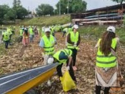 Cleanup campaign at Rawal Lake