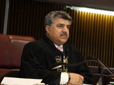 ایوان کے اندر بغیر اجازت کسی علاقائی زبان میں بات نہیں ہو سکتی، سید غلام مصطفیٰ شاہ