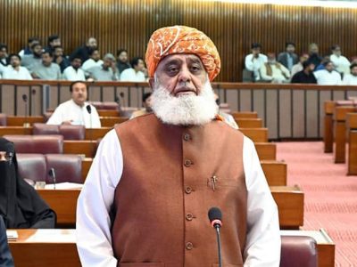 ملک میں سیاسی قوتوں کو ایک بار پھر میثاق جمہوریت کی طرف آنا ہو گا، آزاد کشمیر کی صورتحال کا حل بات چیت سے نکالا جائے، مولانا فضل الرحمن