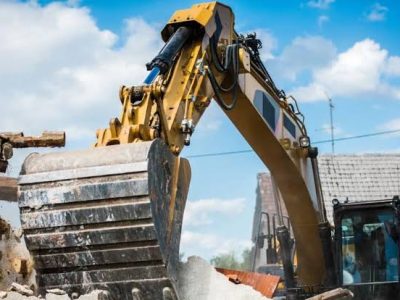 LDA operation against illegal commercial buildings