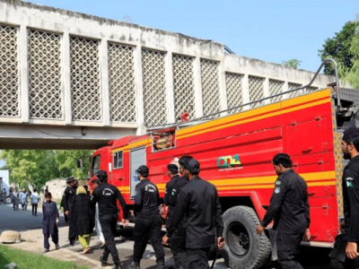 حکومت پاکستان کی جانب سے پمز ہسپتال میں آتشزدگی کے واقعہ میں جاں بحق ہونے والے نومولود بچوں کے لواحقین کے لیے فی کس 50 لاکھ روپے مالی معاوضے کا اعلان