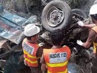 Police van meets with accident near Chichiyan Interchange in Haripur