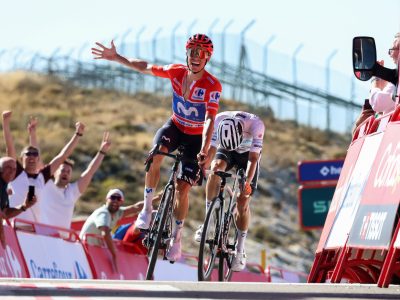 ALTO DE AITANA, SPAIN - AUGUST 30: (L-R) Enric Mas of Spain and Movistar Team - Red Leader Jersey celebrates at finish line as stage winner ahead of Oscar Onley of Great Britain and Netcompany INEOS Cycling Team - White Best Young Rider Jersey during the La Vuelta - 81st Tour of Spain 2026, Stage 9 a 187.4km stage from Villajoyosa to Alto de Aitana 1544m / #UCIWT / on August 30, 2026 in Alto de Aitana, Spain. (Photo by Alexander Hassenstein/Getty Images)