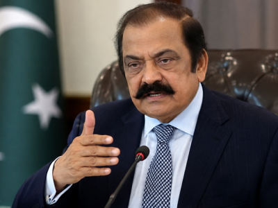خیبر پختونخوا حکومت کو سیاسی محاذ آرائی کے بجائے عوام کے تحفظ اور امن و امان کو ترجیح دینی چاہیے، رانا ثناء اللہ