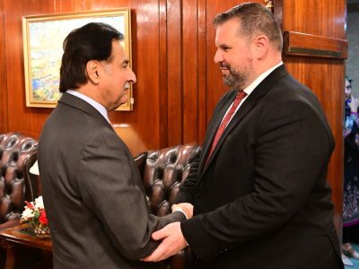 Romanian Ambassador Dr. Dan Stoianescu meets Speaker National Assembly Sardar Ayaz Sadiq 2