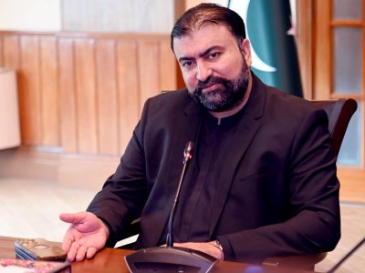 وزیر اعلیٰ بلوچستان کی سینیٹر نصیب اللہ بازئی کے گھر آمد،لواحقین سے تعزیت اور فاتحہ خوانی