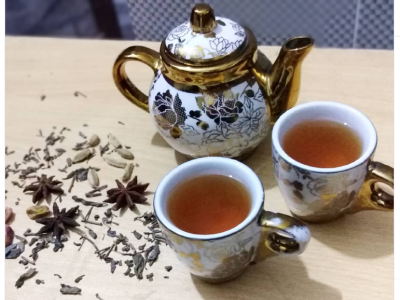 سمارٹ فونز کی سکرینوں کی جگہ پشاوری قہوہ ،مل بیٹھنے کی خوبصورت روایت