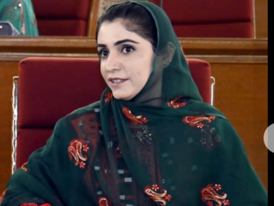 صوبائی مشیر کھیل و امور نوجوانان محترمہ مینا مجید بلوچ کی آئی جی پولیس بلوچستان محمد طاہر حیات سے ملاقات،