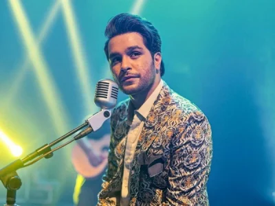 asim-azhar1755359477-0-600x450
