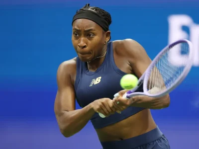 coco-gauff-usa-hits-ball-1103744423