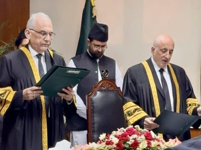 جسٹس حسن اظہر رضوی نے وفاقی آئینی عدالت کے قائم مقام چیف جسٹس کے عہدے کا حلف اٹھا لیا