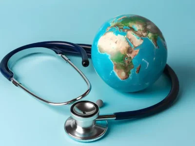صحت مند زندگی مناسب نیند، قدرتی روشنی ، منظم معمولات زندگی سے وابستہ ہے، ڈاکٹر سکندر اقبال