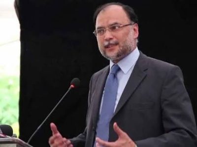 معاشی استحکام سے پائیدار ترقی کی جانب سفر، مالی سال 2026-27 میں 4 فیصد شرح نمو کا ہدف، 'اڑان پاکستان' کے تحت اصلاحات مزید تیز کی جائیں گی، احسن اقبال