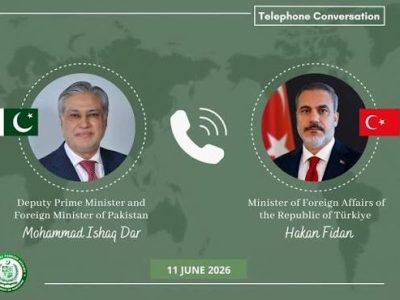 Deputy Prime Minister Ishaq Dar holds a telephone conversation with the Turkish Foreign Minister; proposal to convene a meeting of Islamic countries discussed