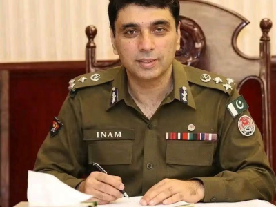 نئے تعینات ہونیوالے ڈی آئی جی انعام الرحمن نے آر پی او فیصل آباد کے عہدے کا چارج سنبھال لیا