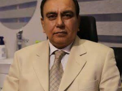 پبلک ہیلتھ سپیشلسٹ ڈاکٹر سکندر اقبال