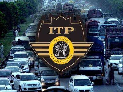 اسلام آباد ٹریفک پولیس نے غیر ملکی وفد کی آمدورفت کے پیش نظر شہر میں متعدد اہم شاہراہوں پر ٹریفک ڈائیورشن پلان جاری کر دیا