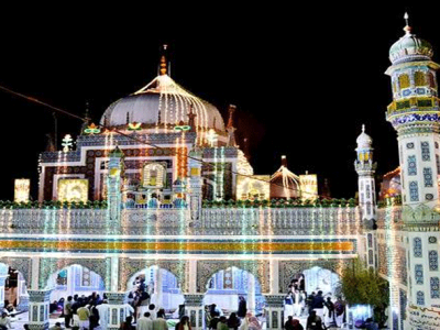 شاہ عبداللطیف  بھٹائیؒ  کے  زائرین کو خوش آمدید، اس  صوفی بزرگ کی  تعلیمات آج بھی معاشرے کے لیے مشعلِ راہ ہیں، ذوالفقار علی شاہ ، سعید غنی