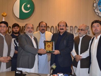 وزیر اعظم کے مشیر برائے یوتھ رانا مشہود احمد خان نے کہا ہے کہ حکومت بلوچستان کے نوجوانوں کو مصنوعی ذہانت (اے آئی) اور جدید ٹیکنالوجی کے ذریعے آگے بڑھنے کے مواقع فراہم کریں گی جبکہ نوجوانوں کے روشن مستقبل کے لیے حکومت مکمل معاونت کرے گی۔ چیمبر آف کامرس اینڈ انڈسٹری کوئٹہ بلوچستان کے تعاون سے چھوٹے کاروبار اور نئے کاروباری منصوبوں کے فروغ کے لیے بھی کام کیا جائے گا۔