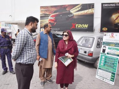 فرح ناز اکبر کا اسلام آباد کے پٹرول پمپس کا دورہ،پٹرول ریلیف سکیم کے انتظامات کا جائزہ