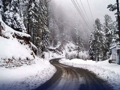 وادی کاغان کے بالائی علاقوں میں بارش اور برفباری