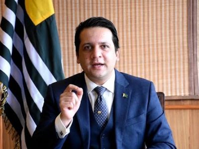 وزیراعظم آزادکشمیر افتخار گیلانی
