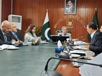 وفاقی وزیر برائے قانون و انصاف سینیٹر اعظم نذیر تارڑ نے کہا ہے
