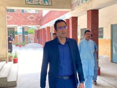 ڈپٹی کمشنر لاہورکاگورنمنٹ گرلز ہائی سکول کا دورہ