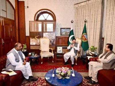 گورنر خیبرپختونخوا فیصل کریم کنڈی