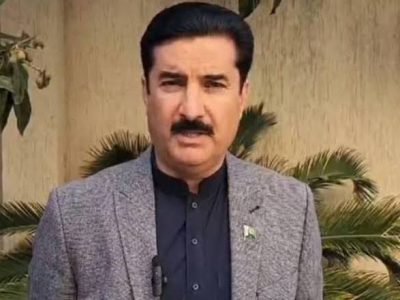 گورنر خیبرپختونخوا فیصل کریم کنڈی